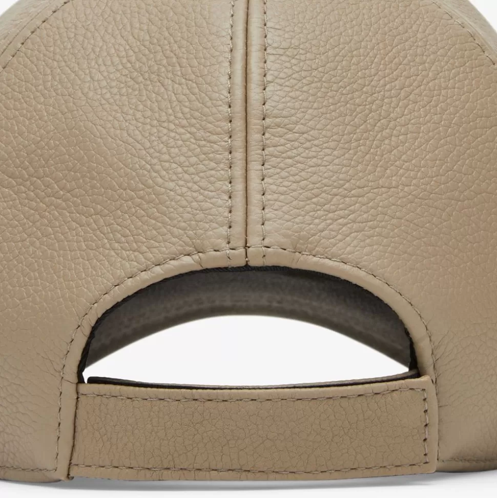 Casquette De Baseball En Cuir Beige | Fendi Shop